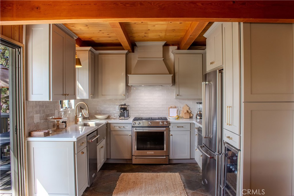 1007 White Mountain Drive