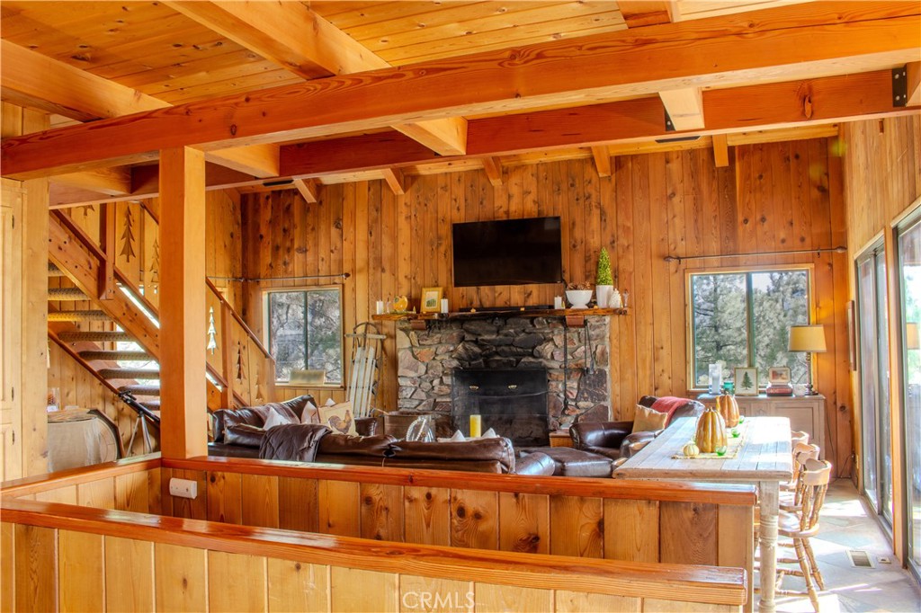 1007 White Mountain Drive