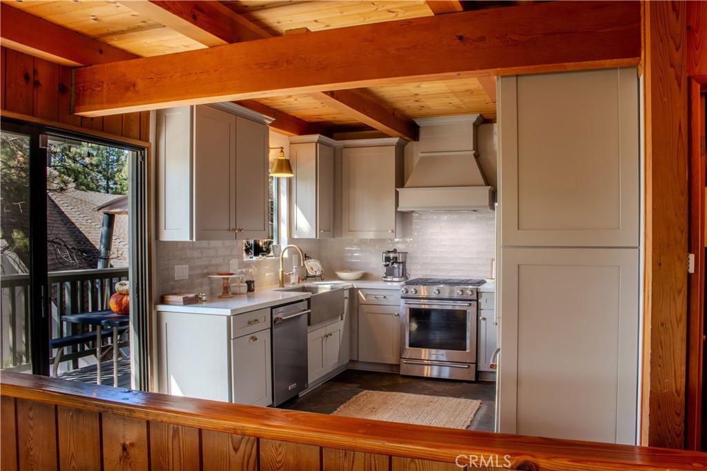 1007 White Mountain Drive