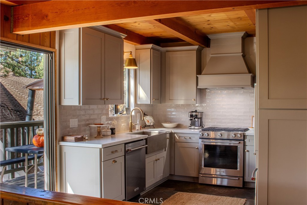 1007 White Mountain Drive