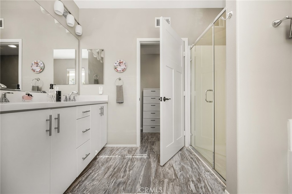 425 S Anaheim Boulevard 3