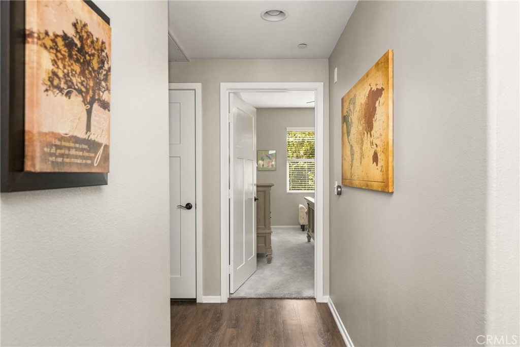 425 S Anaheim Boulevard 3