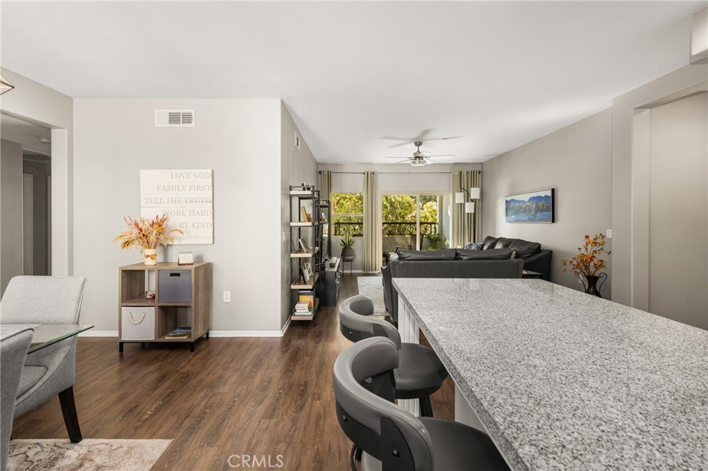 425 S Anaheim Boulevard 3