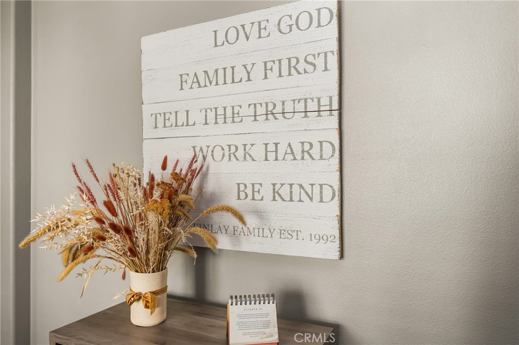 425 S Anaheim Boulevard 3