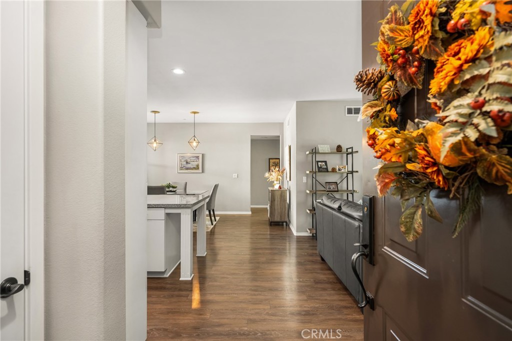 425 S Anaheim Boulevard 3