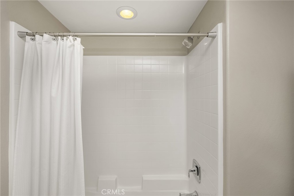 425 S Anaheim Boulevard 3