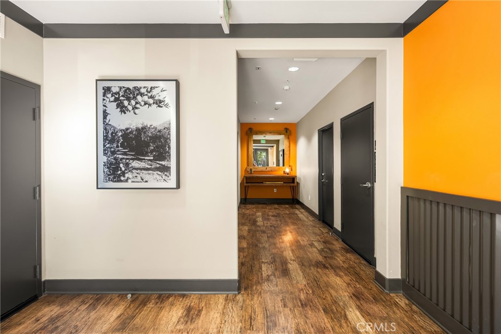 425 S Anaheim Boulevard 3