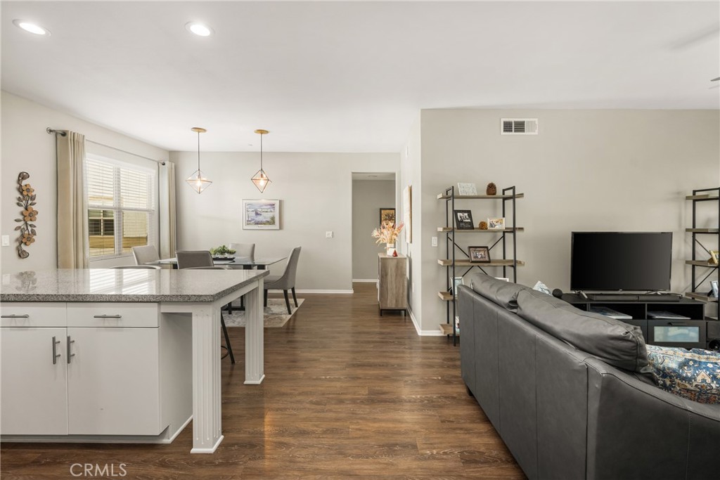 425 S Anaheim Boulevard 3