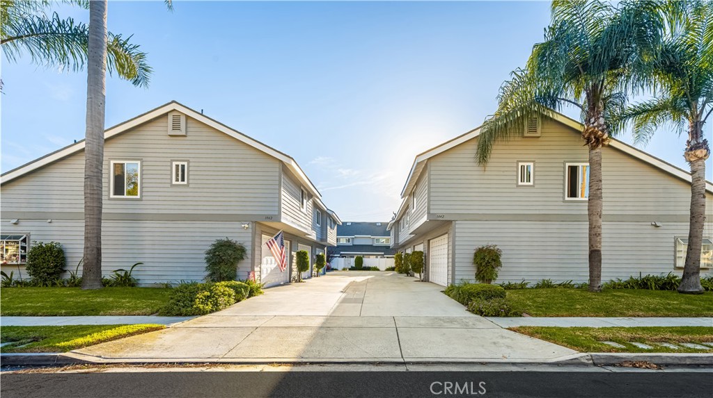 1062 Walnut Street C