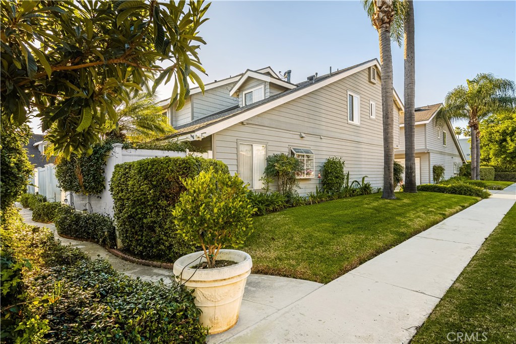 1062 Walnut Street C