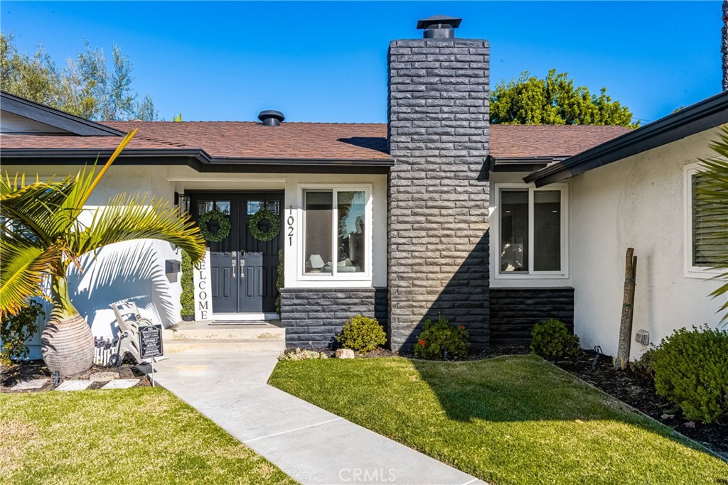 1021 E Del Mar Avenue