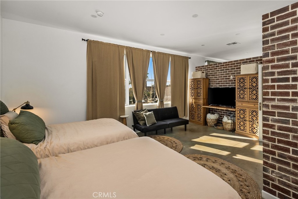 435 W Center Street Promenade 323