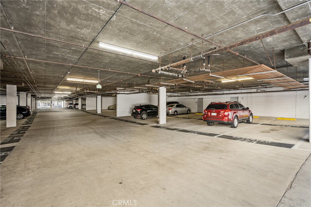 435 W Center Street Promenade 323