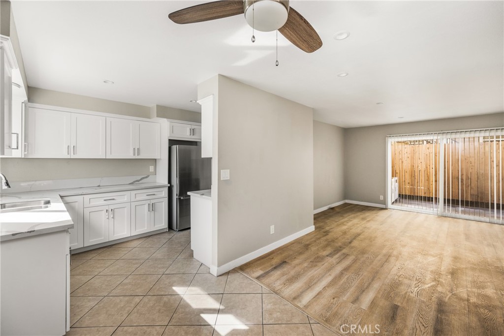 121 S Illinois Street 2