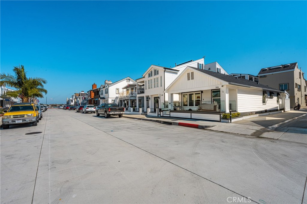 306 Alvarado