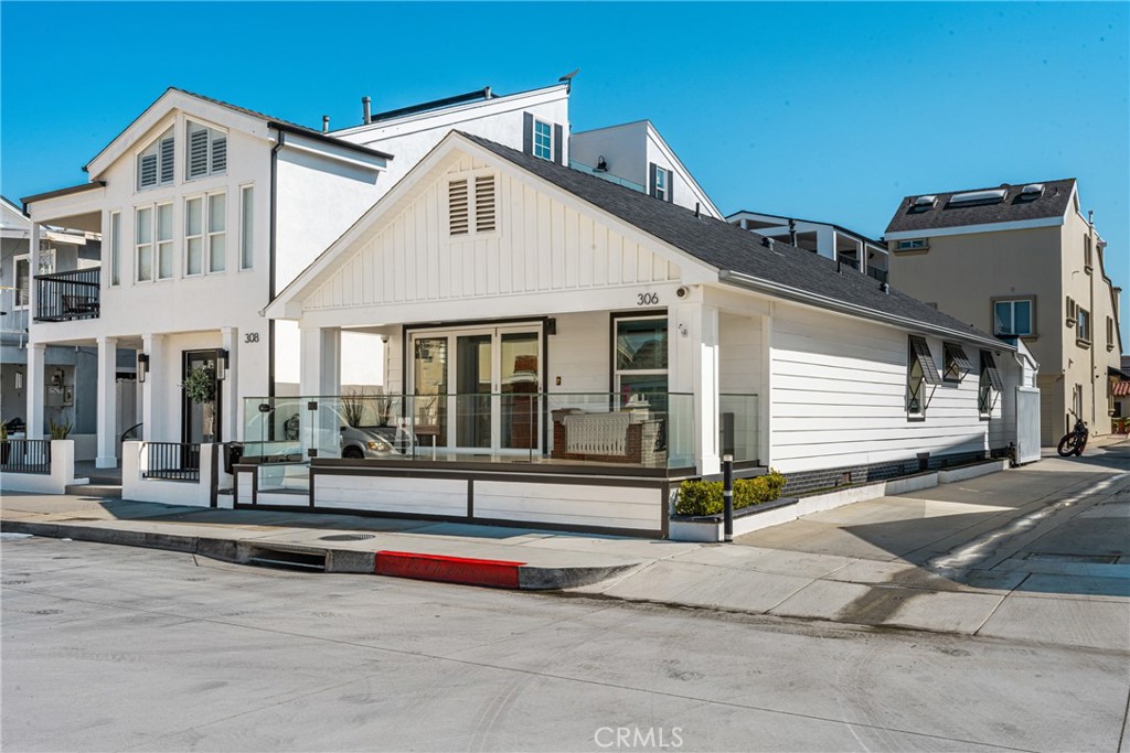 306 Alvarado