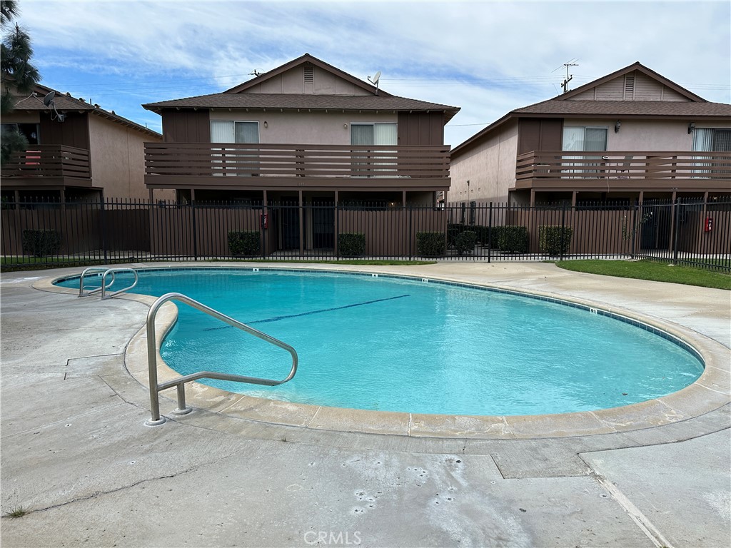 440 W Orangewood C