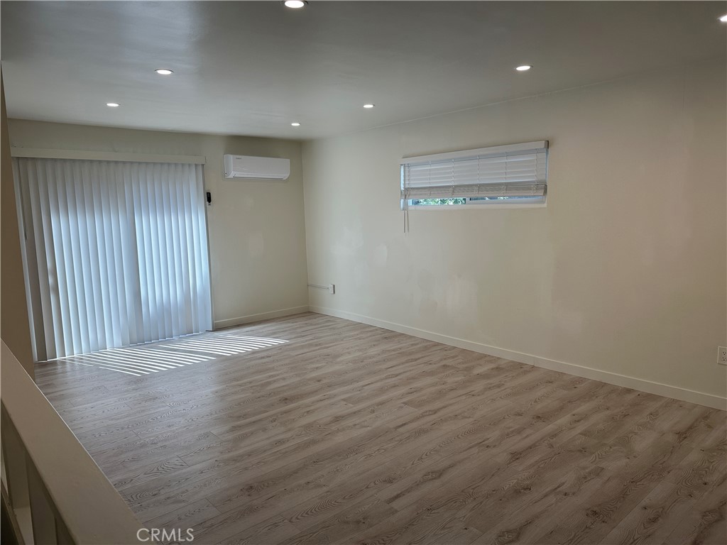 440 W Orangewood C
