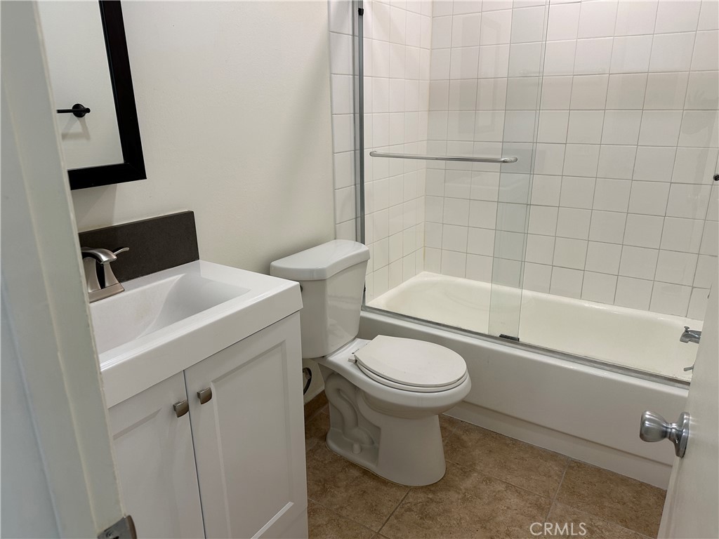 440 W Orangewood C