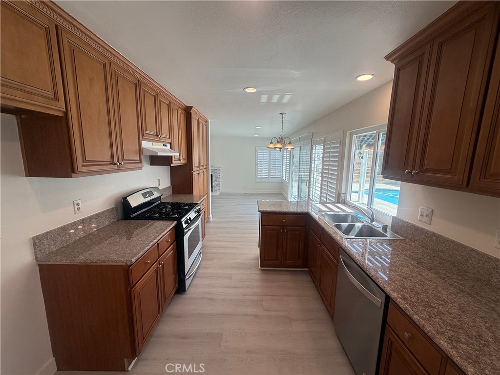2214 Montague