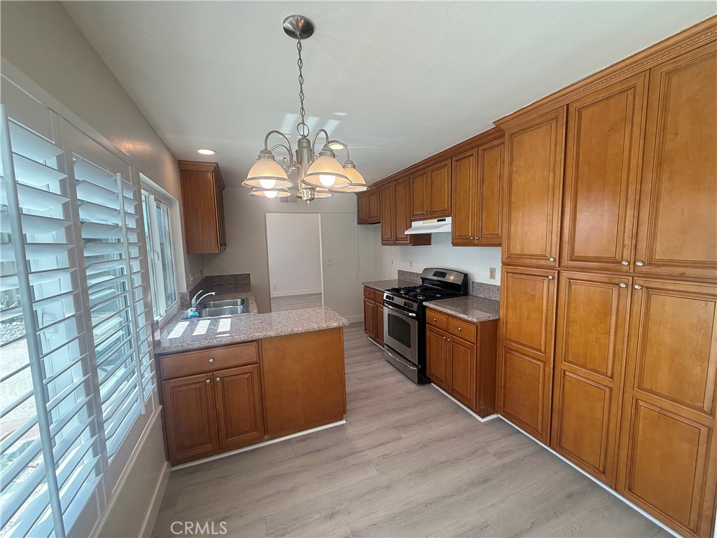 2214 Montague