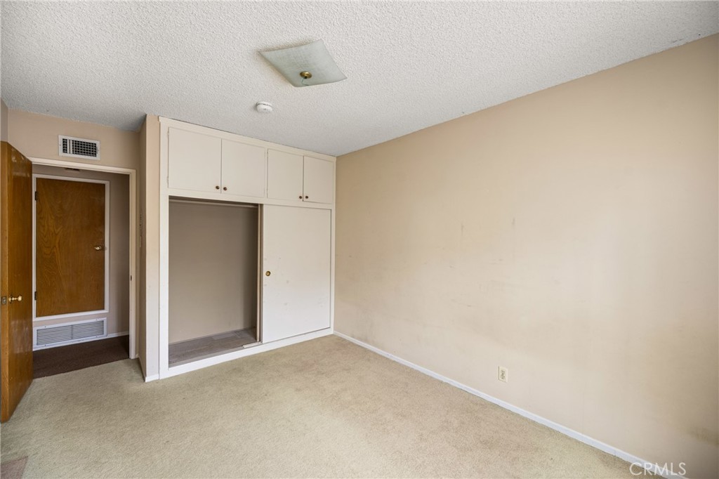 1830 W Chalet Avenue