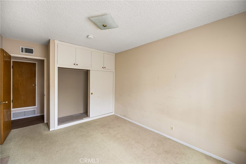 1830 W Chalet Avenue