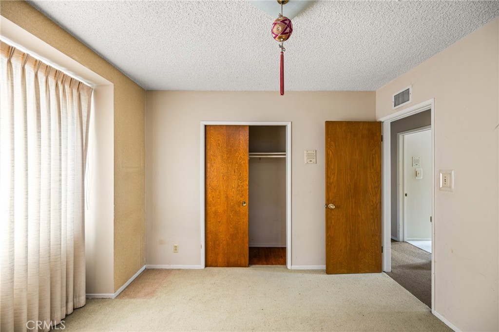 1830 W Chalet Avenue