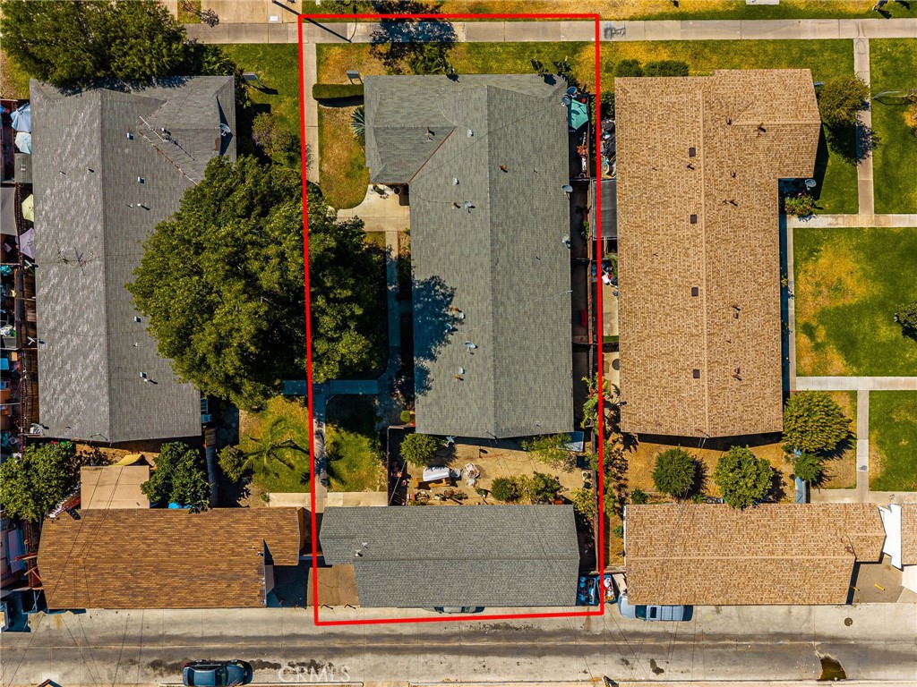 1256 N Placentia