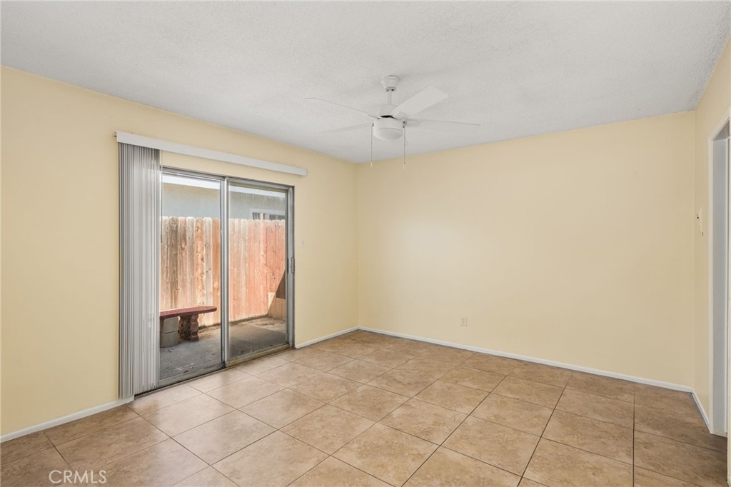 1256 N Placentia