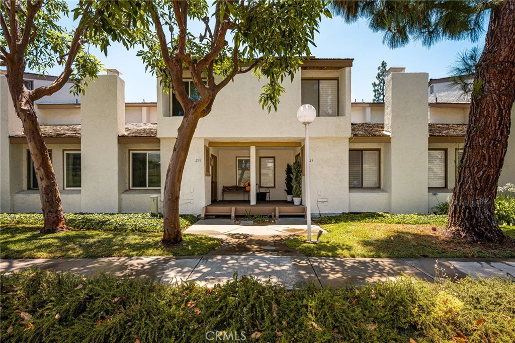 233 Mountain Court