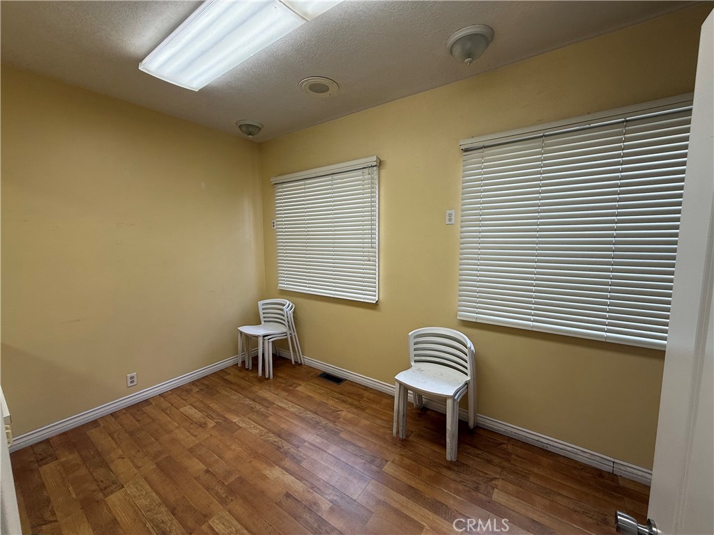 220 W Cypress