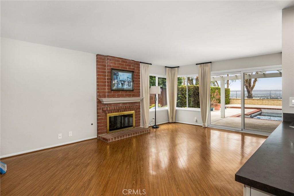 4431 E Olive Branch