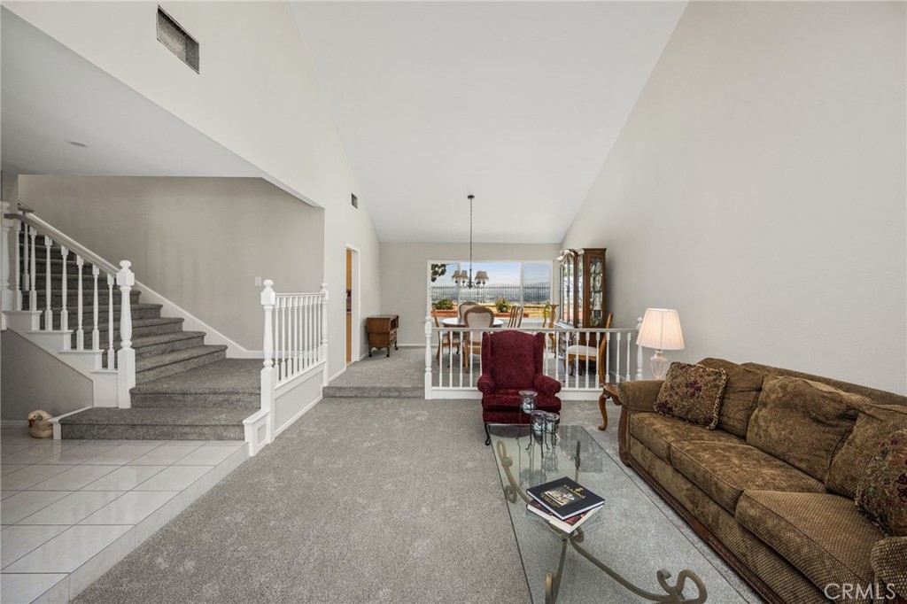 4431 E Olive Branch