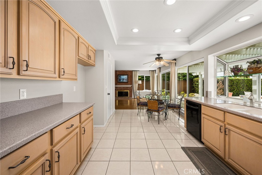 4431 E Olive Branch