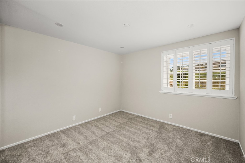 4431 E Olive Branch