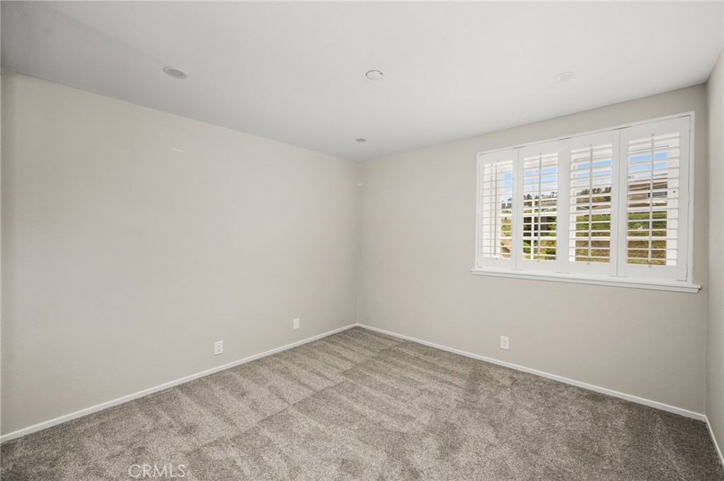 4431 E Olive Branch
