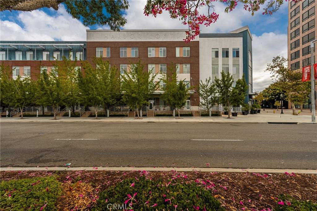 435 W Center Street Promenade 226