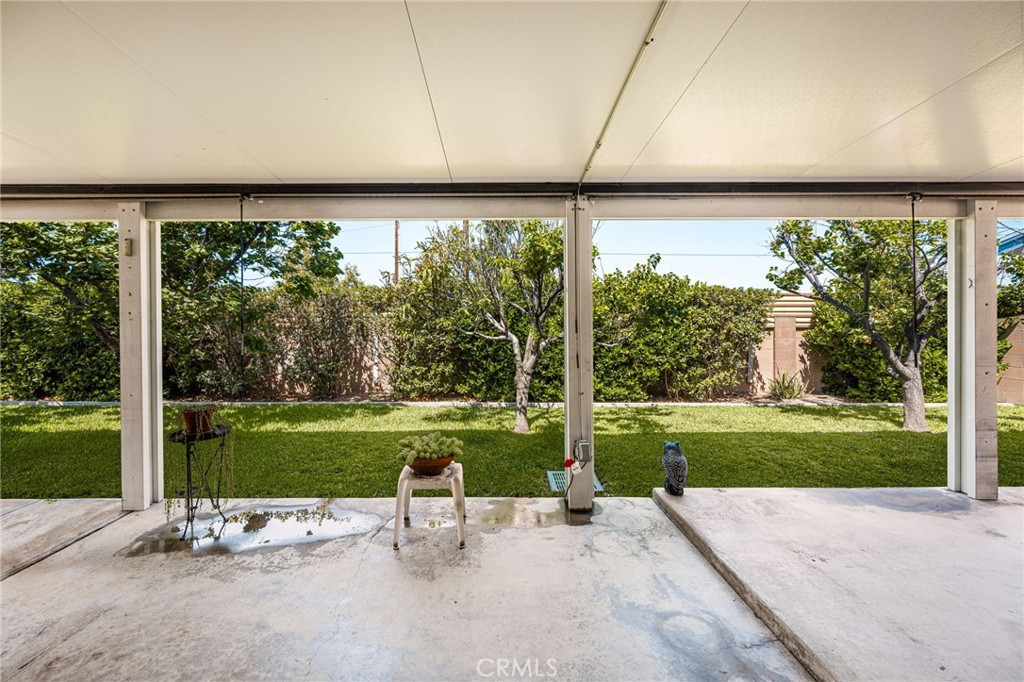 819 S Hastings