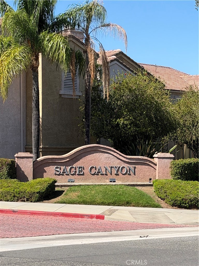 2400 San Gabriel 106