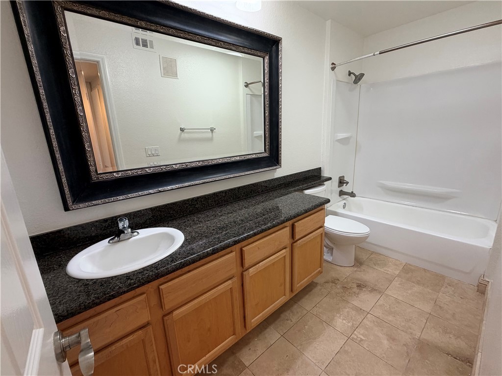 2400 San Gabriel 106