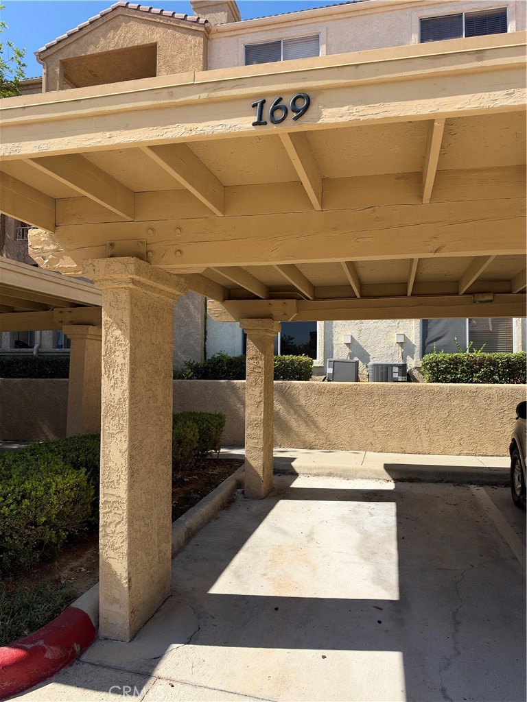 2400 San Gabriel 106