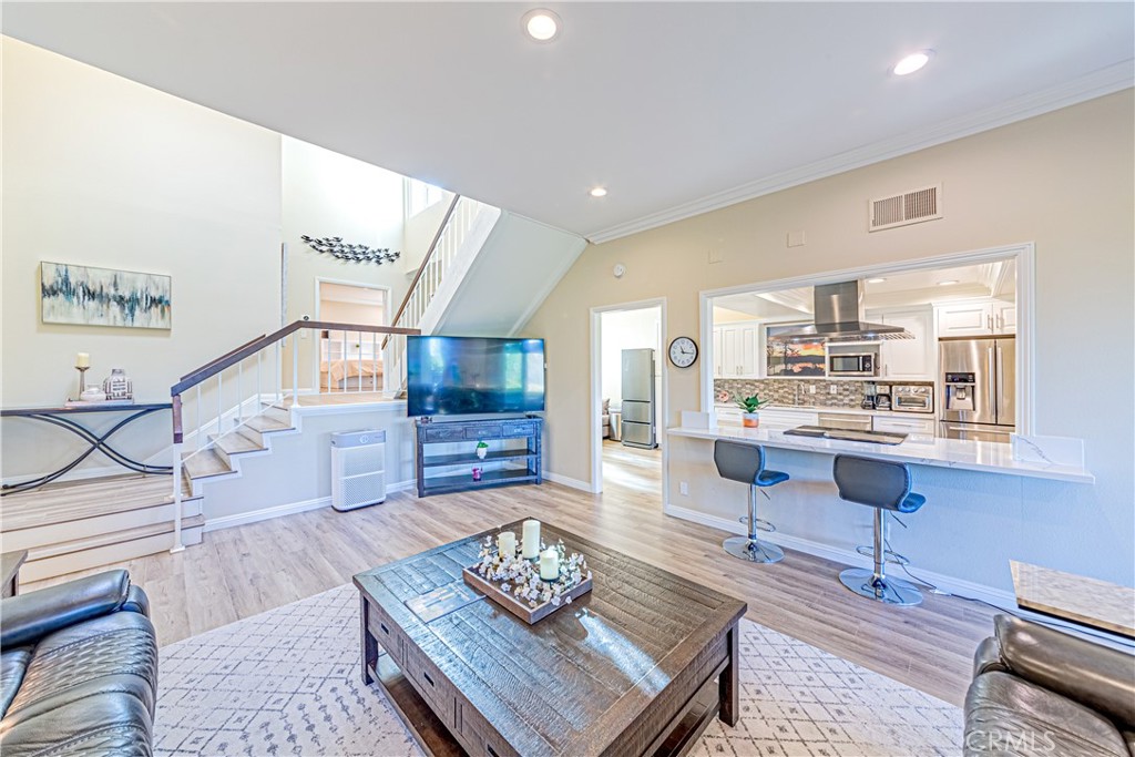 642 Colonial Circle