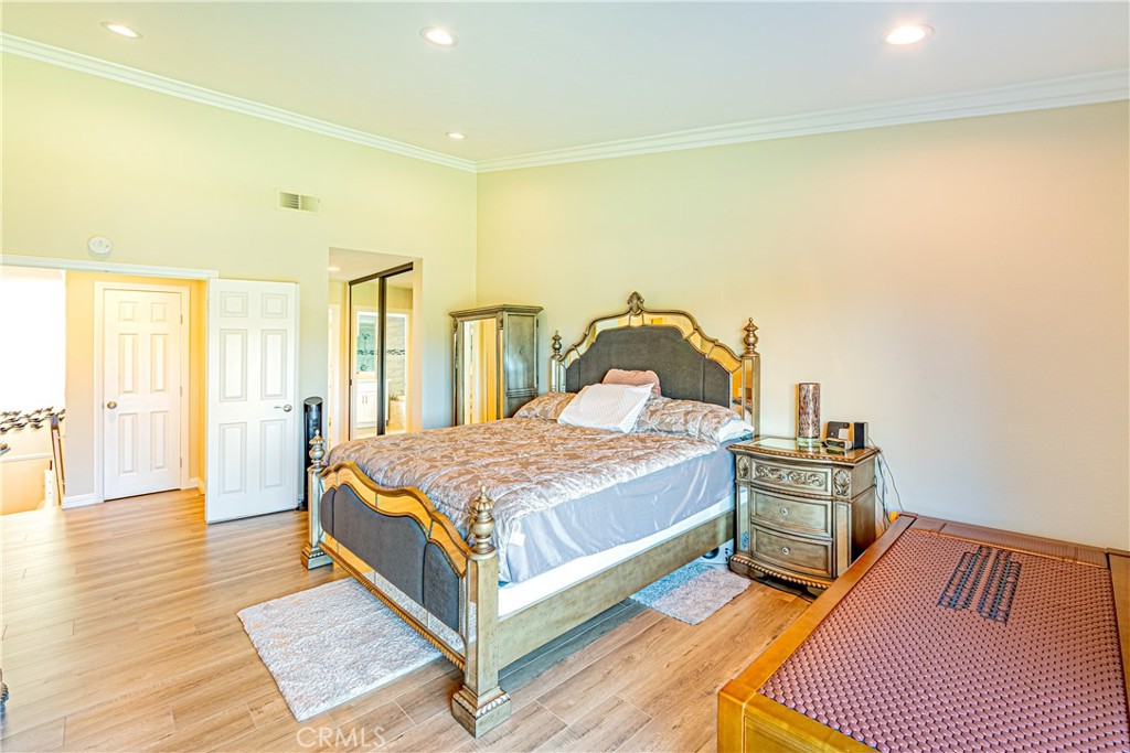 642 Colonial Circle