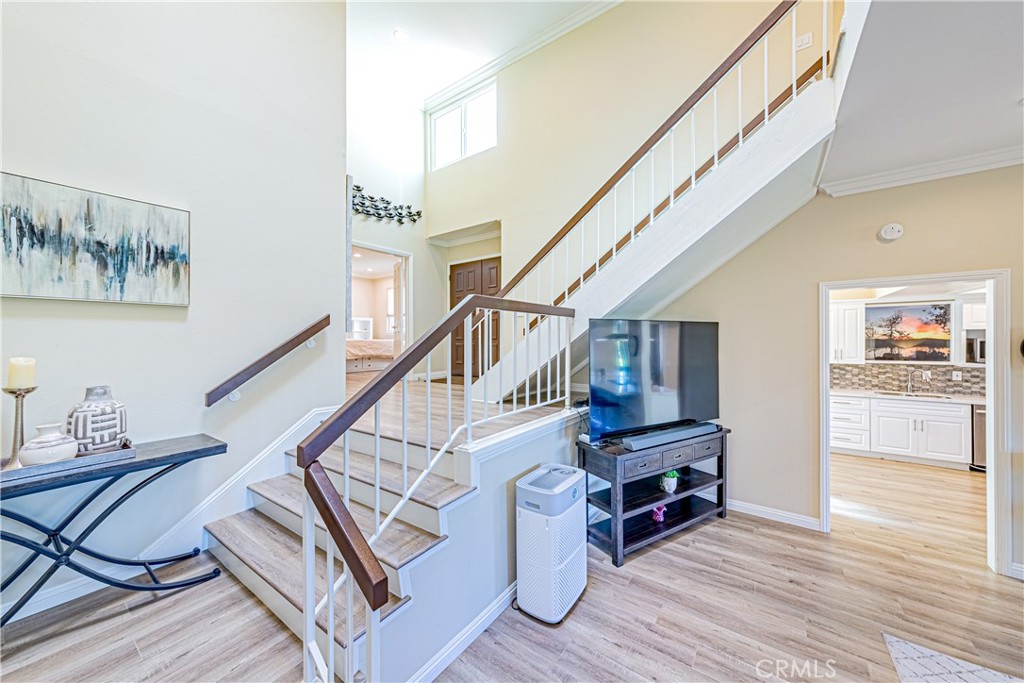 642 Colonial Circle