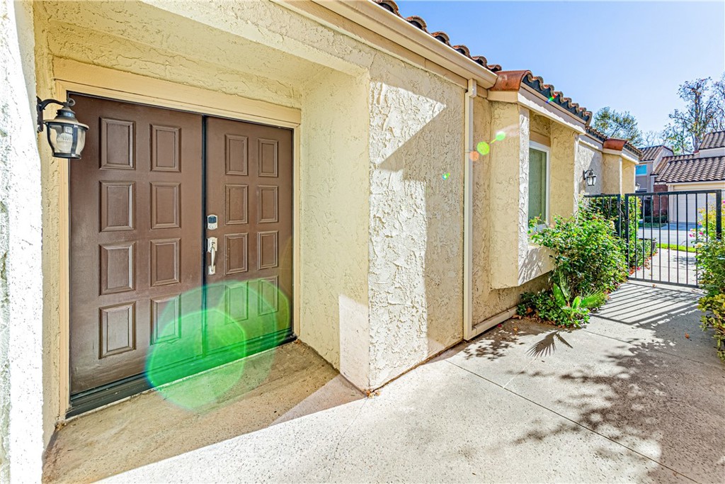 642 Colonial Circle