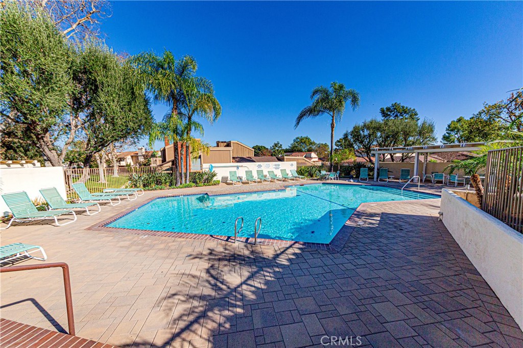 642 Colonial Circle