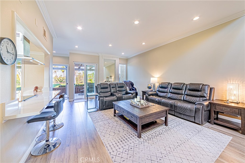 642 Colonial Circle