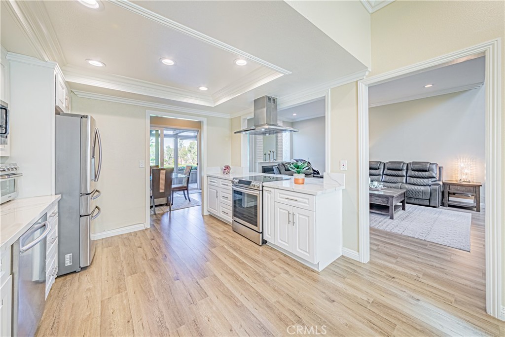 642 Colonial Circle