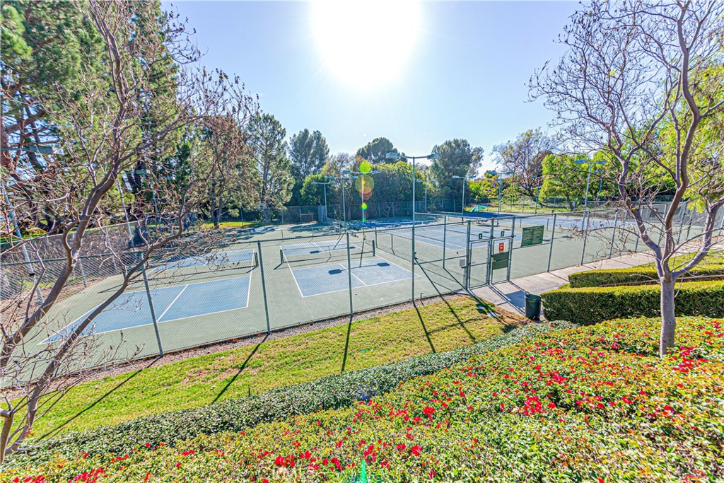 642 Colonial Circle